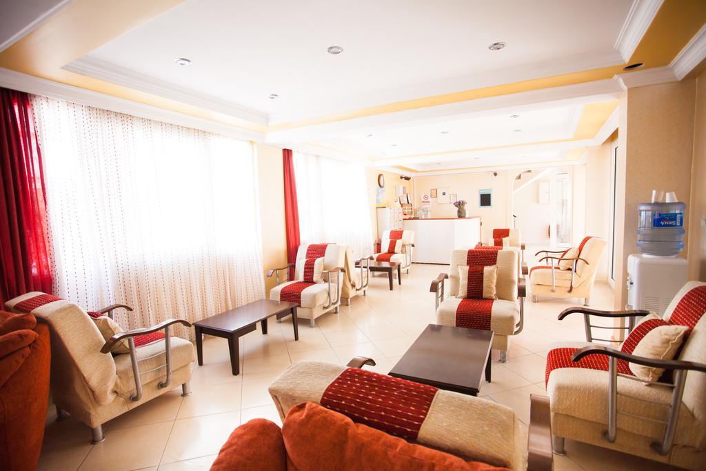 Yalcinkaya Apart Hotel Чесме Екстериор снимка