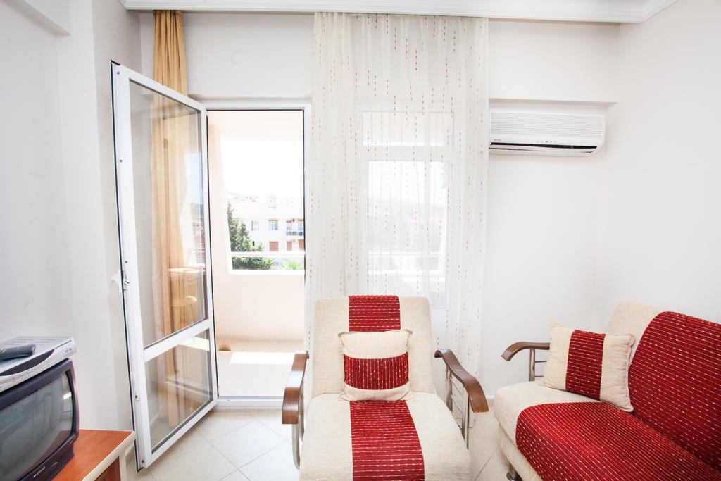 Yalcinkaya Apart Hotel Чесме Екстериор снимка