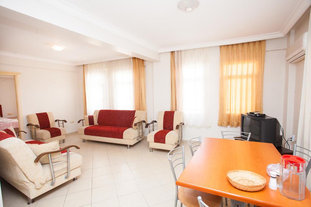 Yalcinkaya Apart Hotel Чесме Екстериор снимка